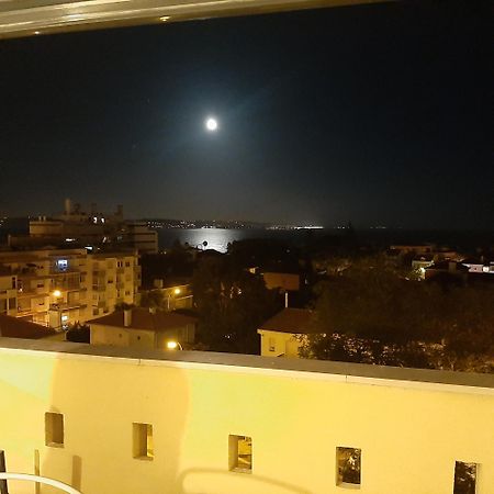 Top Sea View Lisboa - Apartment - 2Rooms Paco de Arcos Luaran gambar